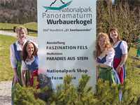 Infoteam am Panoramaturm©Nationalpark Kalkalpen Mayr